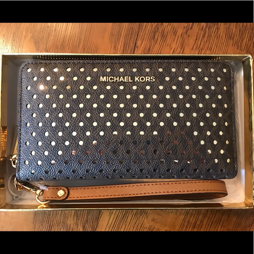 Michael Kors Wristlet
